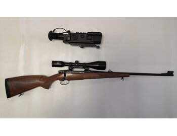 Kulovnice CZ550 30-06 +Meopta 3100 7x56 +Pulsar N970 externí zdroj Kulovnice CZ550 30-06 +Meopta 3100 7x56 +Pulsar N970 externí zdroj