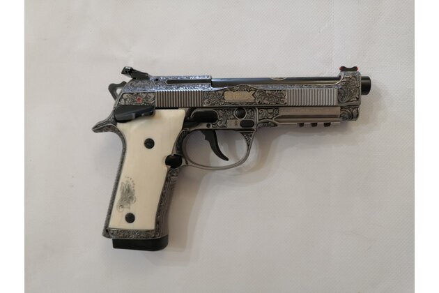 Beretta 92FS X Performance Luxusní rytina II