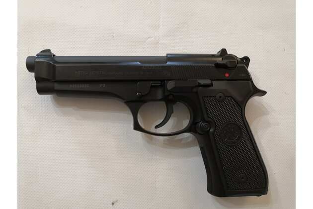 Beretta 92FS 9x19